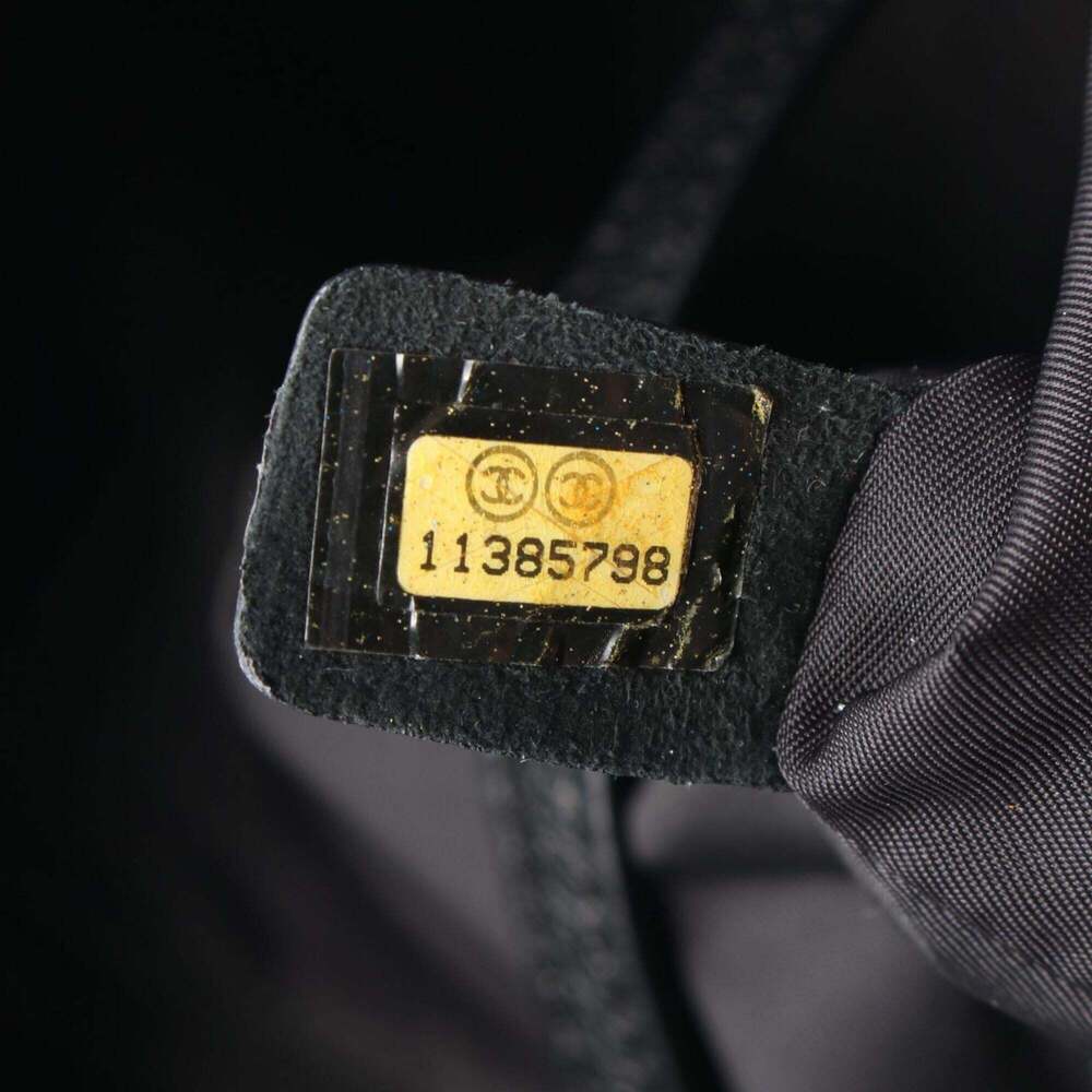 CHANEL Black Leather Tote Bag - Picture 5 of 7